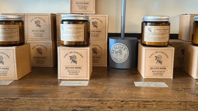 2 Delicate Aroma Candle.