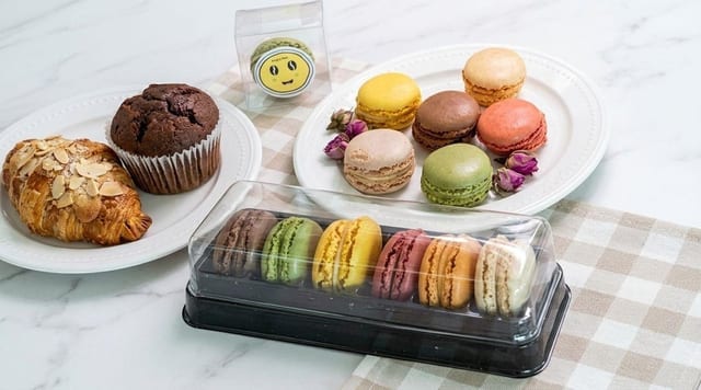 Macarons 6 Pack Variety Flavors.